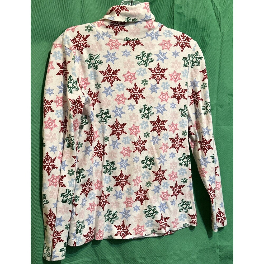 Time and true Christmas snowflake T-shirt